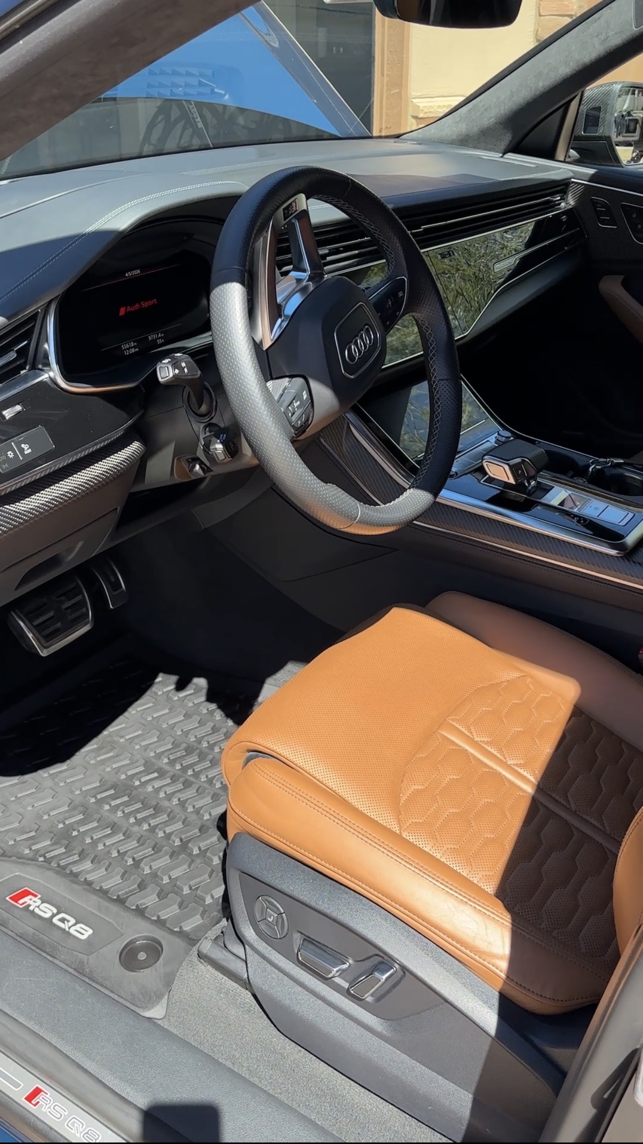 Audi RSQ8 interior detail